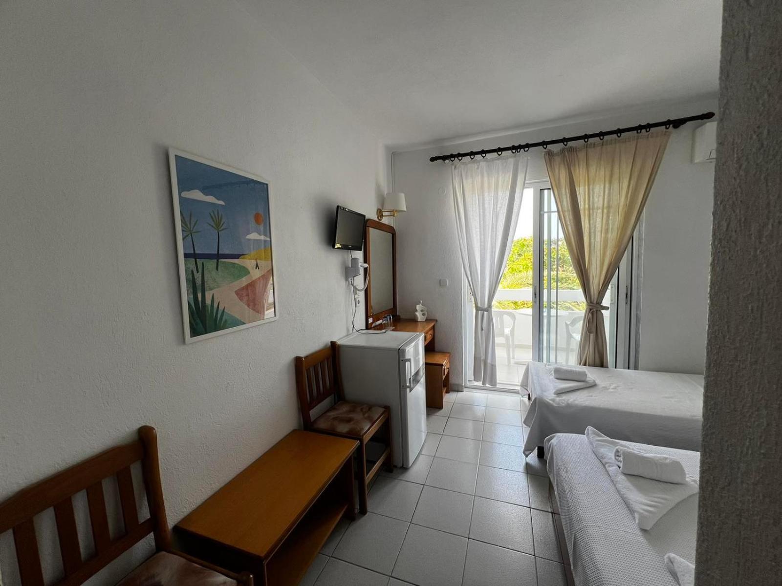 Hotel Proteas Órmos Prínou エクステリア 写真