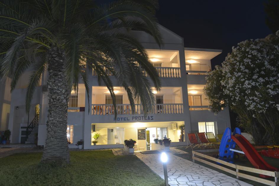 Hotel Proteas Órmos Prínou エクステリア 写真
